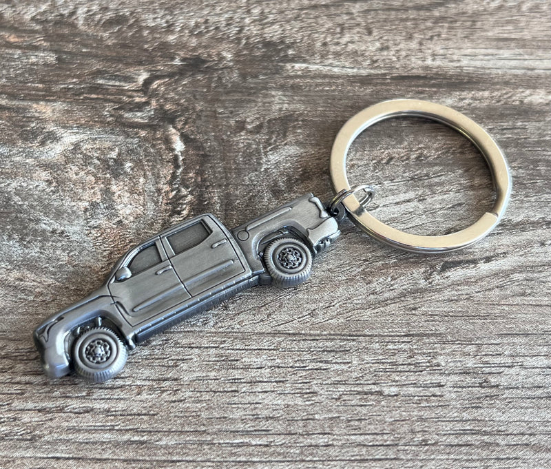 Toyota Tundra Truck Metal 3D Key Chain - Reefmonkey